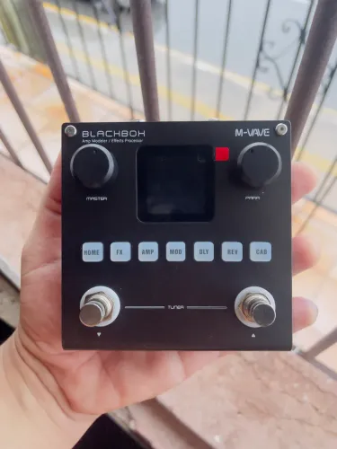 Pedal Multiefeitos M-Vave BlackBox (Nova)