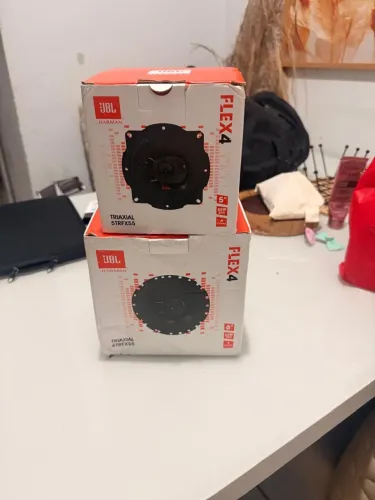VENDO CAIXA DE SOM JBL PARA AUTO