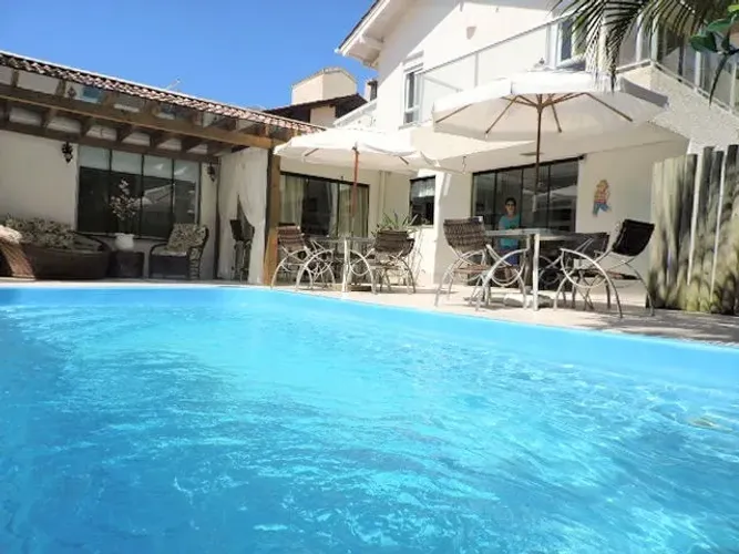 Casa com piscina em Jurerê Internacional Florianópolis