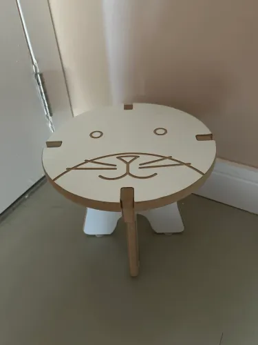 Banquinho infantil