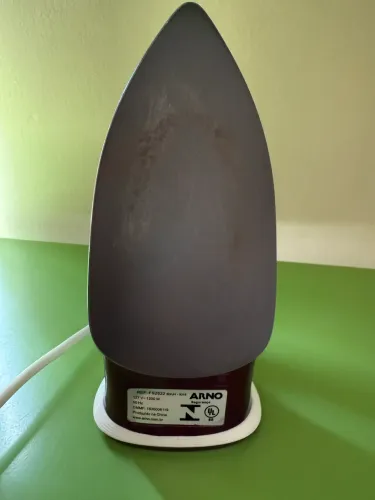 Ferro elétrico Arno