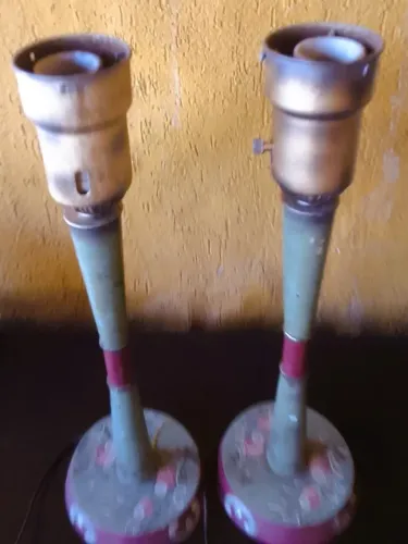 Par Antigas bases para abajur Madeira patinada ouro velho e metal decoradas flores e folha