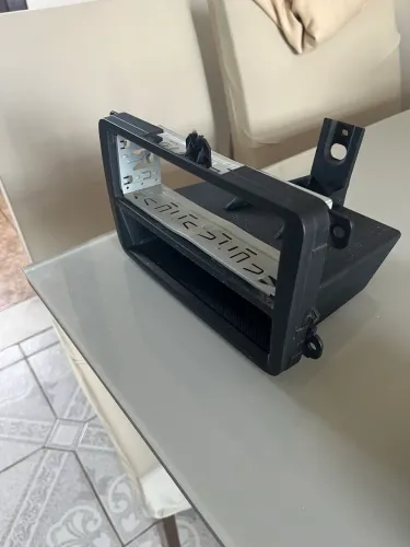 Moldura Painel Central Rádio - VW (Gol / Voyage /Saveiro) 2017 a 2023