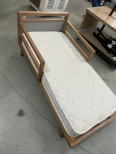 Cama Infantil de Madeira + Colchão