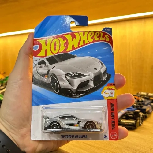 Hot Wheels - 20 Toyota GR Supra