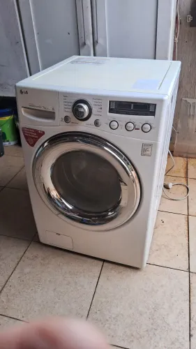 Máquina de Lavar roupas LG