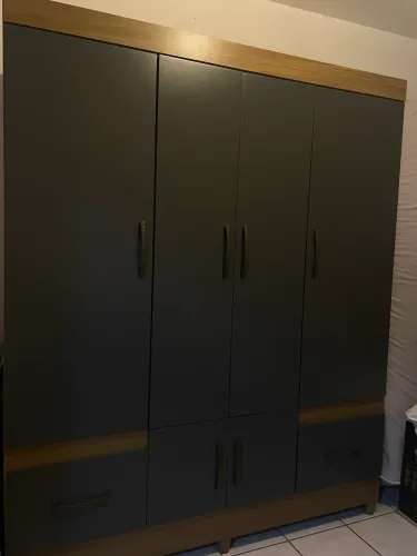 Guarda roupa 4 portas DESMONTADO