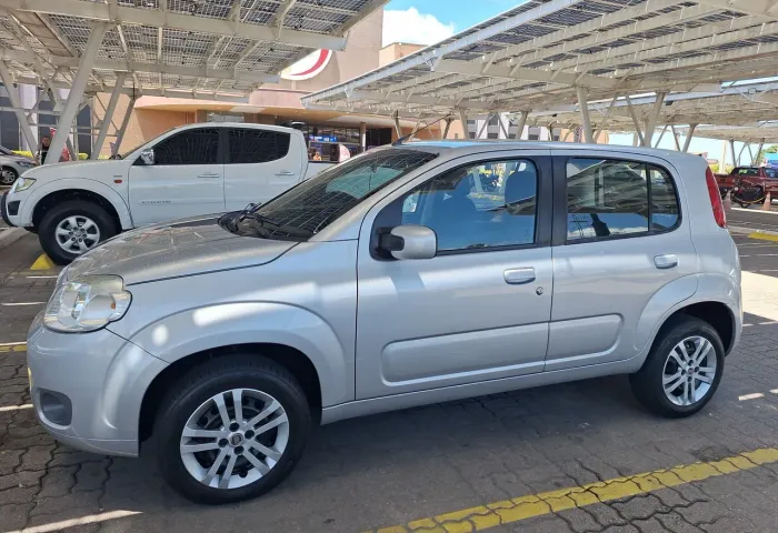 Fiat Uno Vivace/rua 1.0 EVO Fire Flex 8V 5P 2014