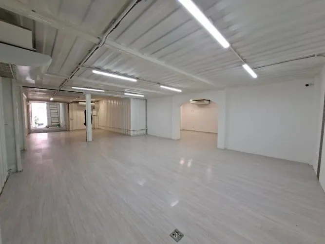 Loja térrea para locação no Boqueirão