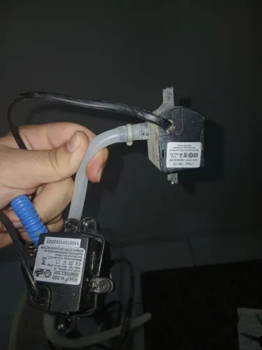 Bomba climatizador Midea e Britânia, ambas 220.