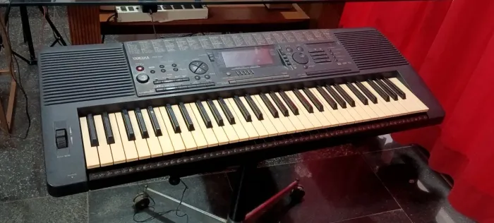 Teclado Yamaha PSR 620 - Conservado - Oportunidade