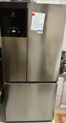 Geladeira Frost Free Electrolux 590L 220v ( Na garantia)