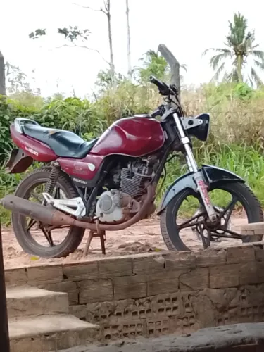 Moto com documento