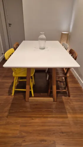 Mesa de Jantar- Excelente Estado