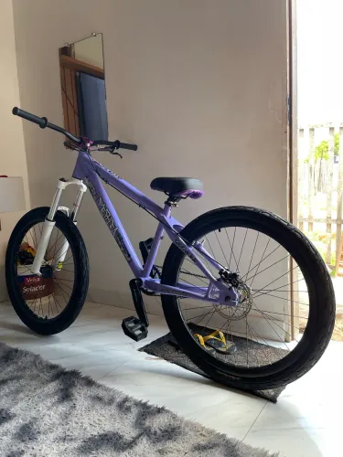 Vendo bike perifa recém montada, pra vender logo
