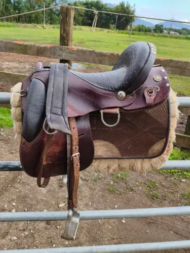 Sela para cavalgada ou passeio