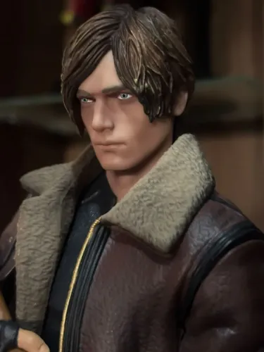 Action Figure Leon S. Kennedy Resident Evil 4 RE4
