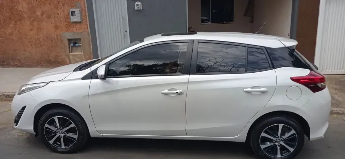 Toyota Yaris XLS Connect 1.5 Flex 16V 5P AUT 2021
