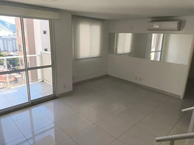 COBERTURA COM PREÇO DE APTO NO MELHOR CONDOMÍNIO DE TODA REGIÃO - ITBI e RGI INTEIRAMENTE 