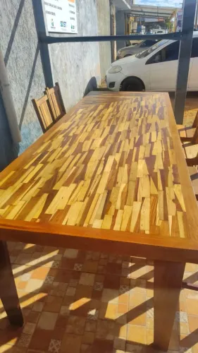 Mesa de Jantar com 10 Cadeiras