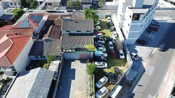 Terreno plano de 676,43m² com Escritura Pública e financiável no Jardim Santiago - São Jos