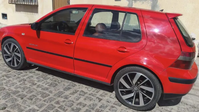 Volkswagen Golf 1.6 MI/ 1.6 MI Gener./black & Silver 2000