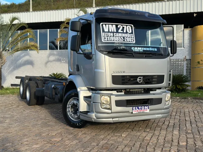 VOLVO VM 270 ANO 2012 SUPER NOVO