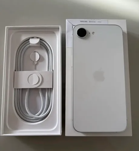 iPhone 16E 