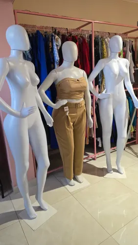 Manequim feminino corpo inteiro (3 unid)