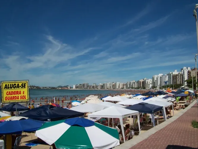 Sala comercial no centro de Guarapari - ES