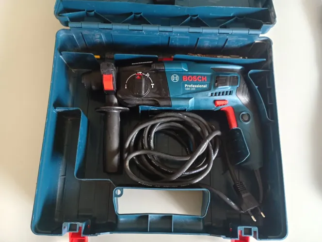 Martelete Bosch 127v