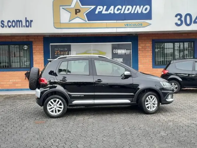 Volkswagen Crossfox 1.6 MI Total Flex 8V 5P 2015