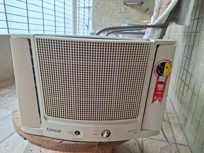 Ar condicionado de janela Consul 7,500 BTUs