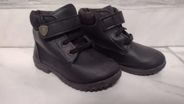 Bota coturno Menino Tam 25 com Velcro