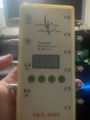 Simulador de ECG