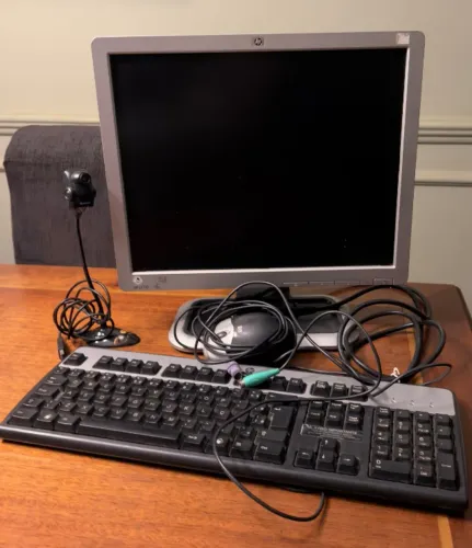 monitor HP L1710