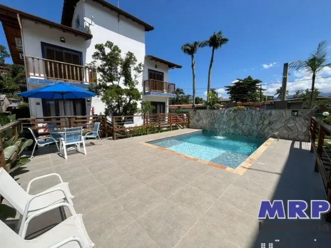 Apartamento a venda em Ubatuba, na Praia do Lázaro com 2 suítes !