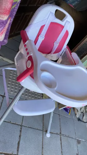Cadeirinha de alimentação