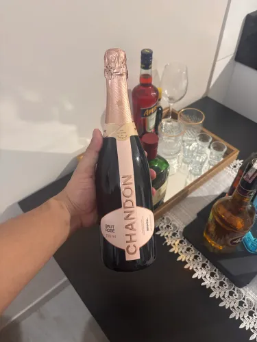 Espumante Chandon Brut Rosé 750 ml - LEIA O ANÚNCIO 