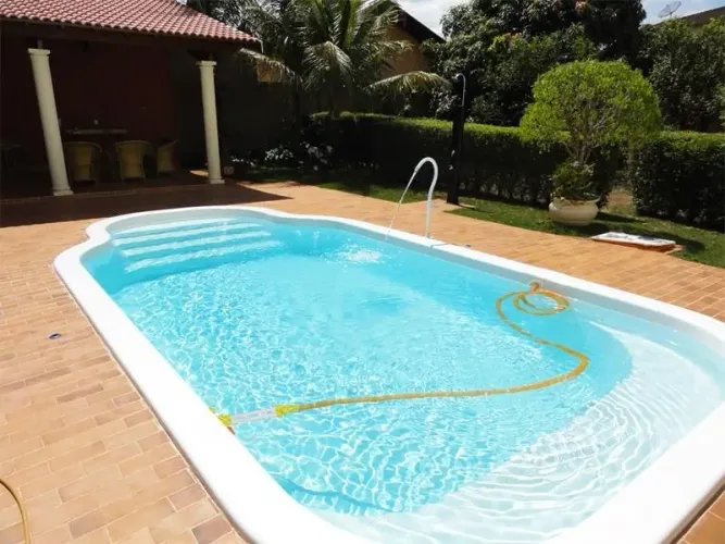 Piscinas em fibra de vidro com + de 50% de desconto! Últimas unidades!