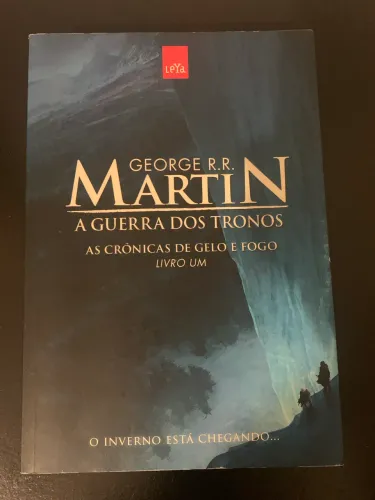 Livro game of thrones as crônicas de gelo e fogo