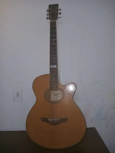 Violão Tagima pra hoje 500$ 