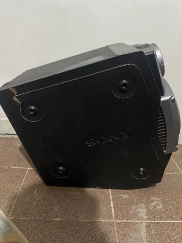4 CAIXAS SONY ZUX 9 (RÁPIDO R$350)
