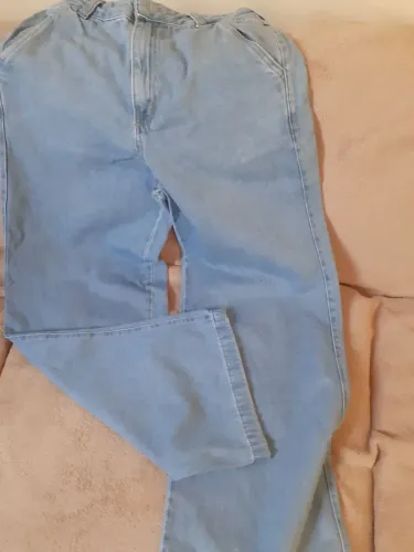 Calça jeans clara