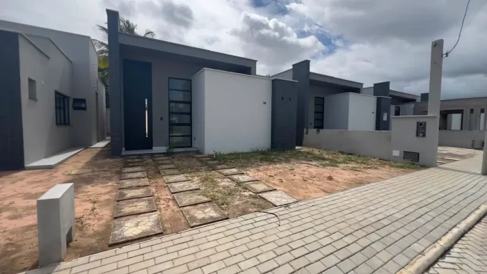 Condomínio ESSENZA - casa com 3 suítes - pronto para morar - Av sossego