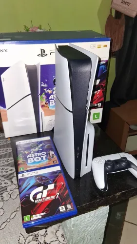PlayStation 5 slim mídia física