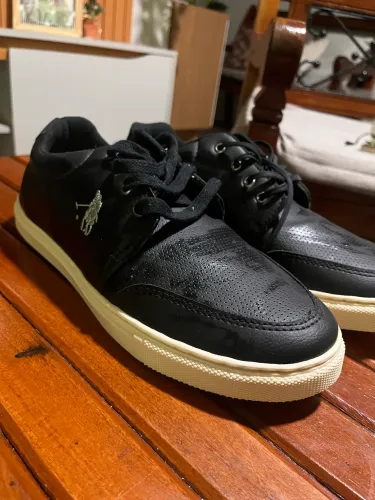 Tênis polo