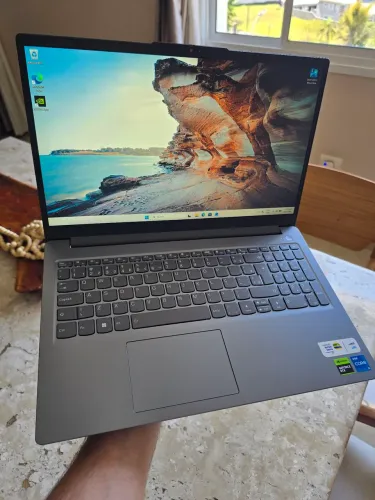 Lenovo LOQ RTX 3050 6GB | i5-12450HX | 16GB DDR5 | SSD 512GB
