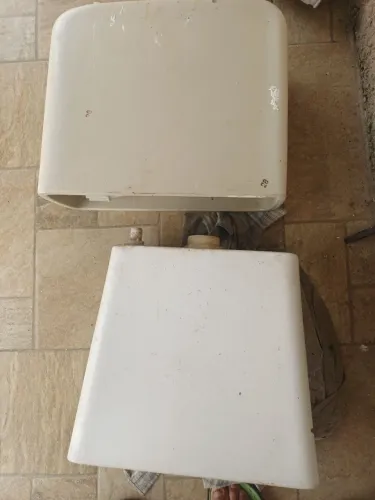 caixa acoplada de porcelana