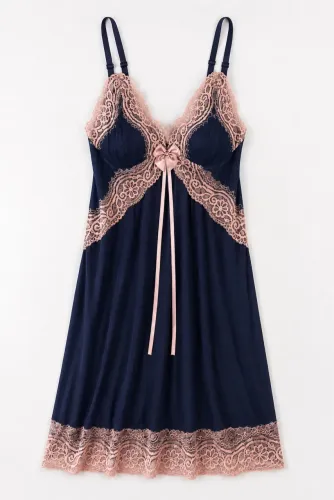 Camisola cetim e renda